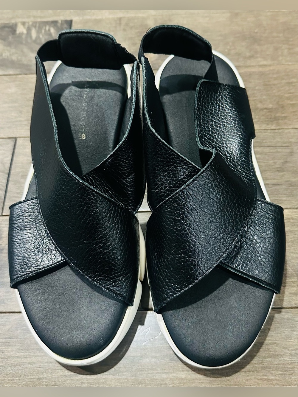 Anthropologie Women’s Sz 38/7.5 Black/White Daily Practice Fisherman Sandals